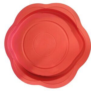 Tupperware Lazy Susan Servaleir red 16" across